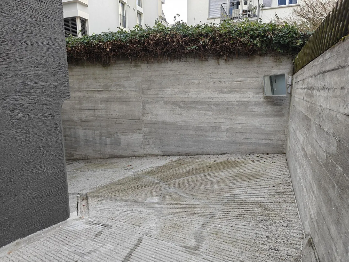 Spazio di stoccaggio e parcheggio versatile a Zurigo Seefeld - Foto 6 di 7