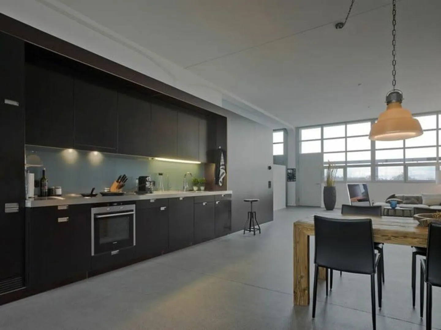 Trendy Cool Loft with 146m2 - Photo 1 of 11