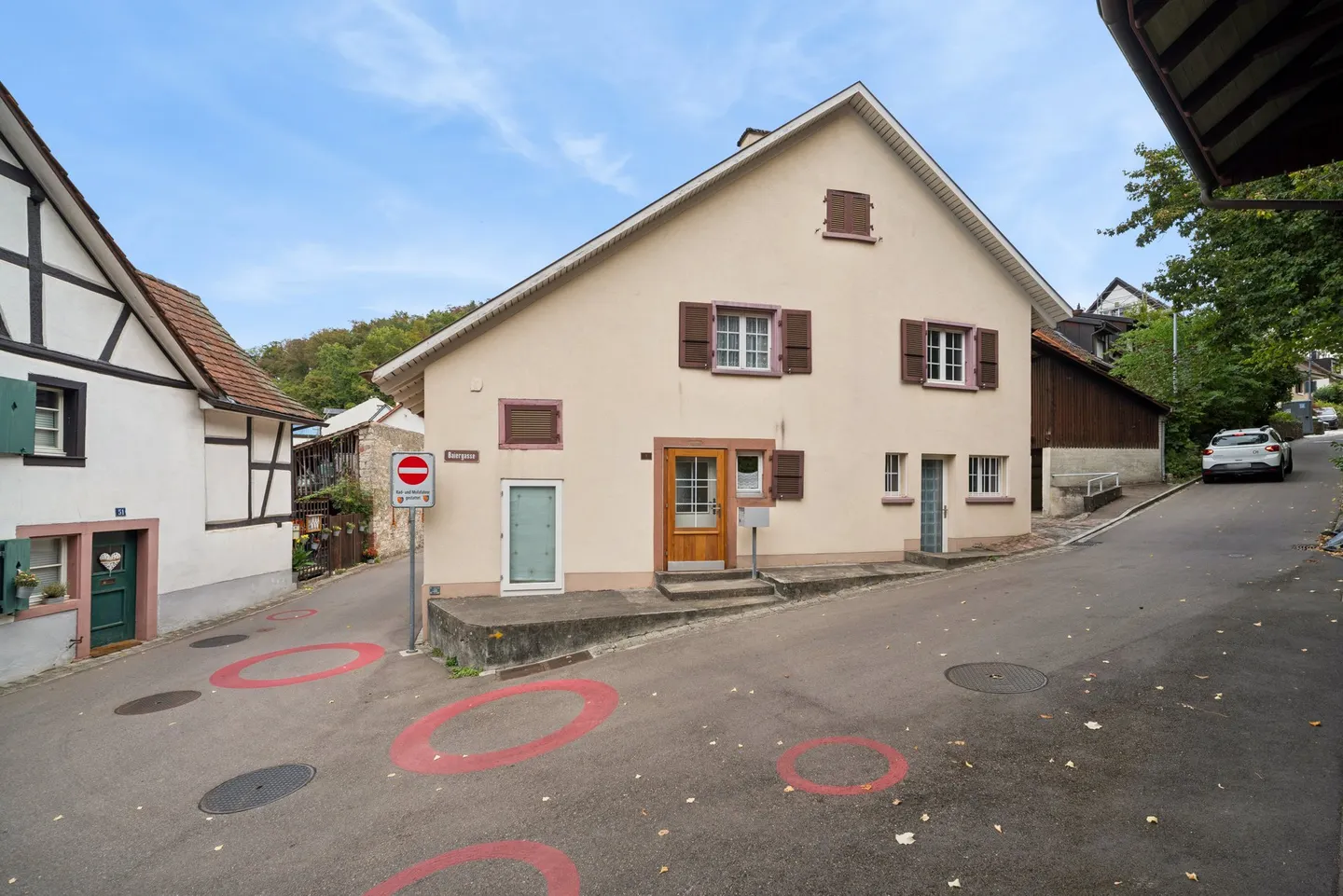 Propriété à Redéfinir dans un Emplacement Calme - Photo 1 sur 5