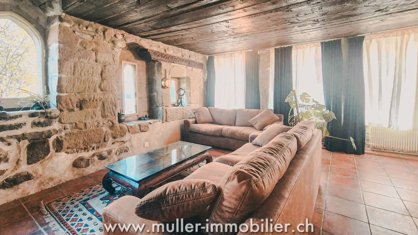 Historical House, superbly renovated, with 2 apartments in Moudon - Photo 2 of 15