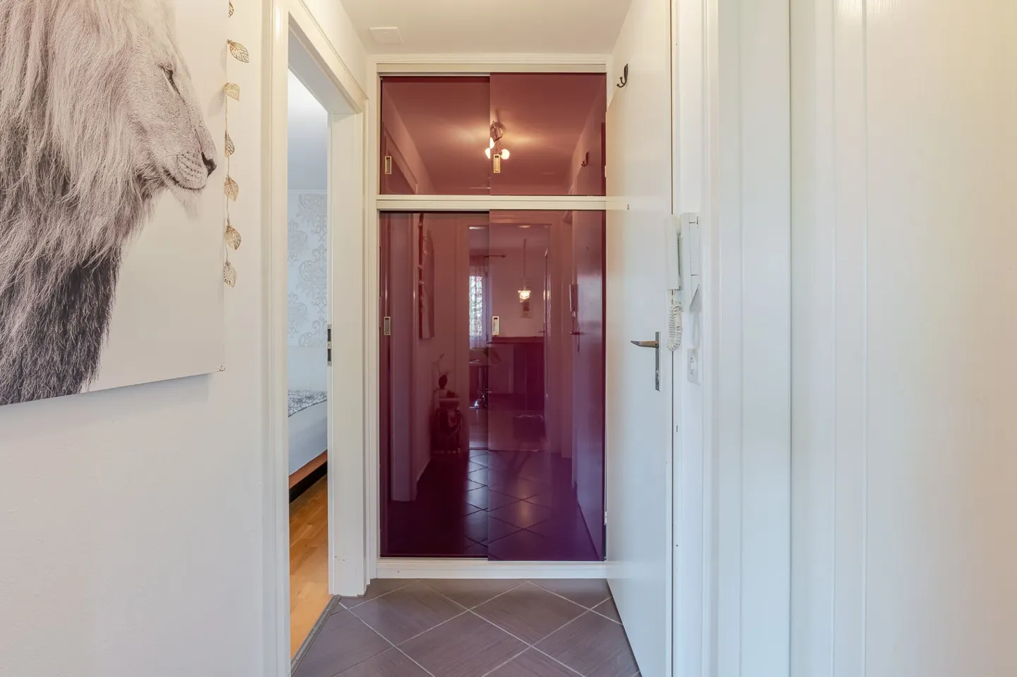 Charmante Wohnung mit Moderner Küche - Foto 2 von 8