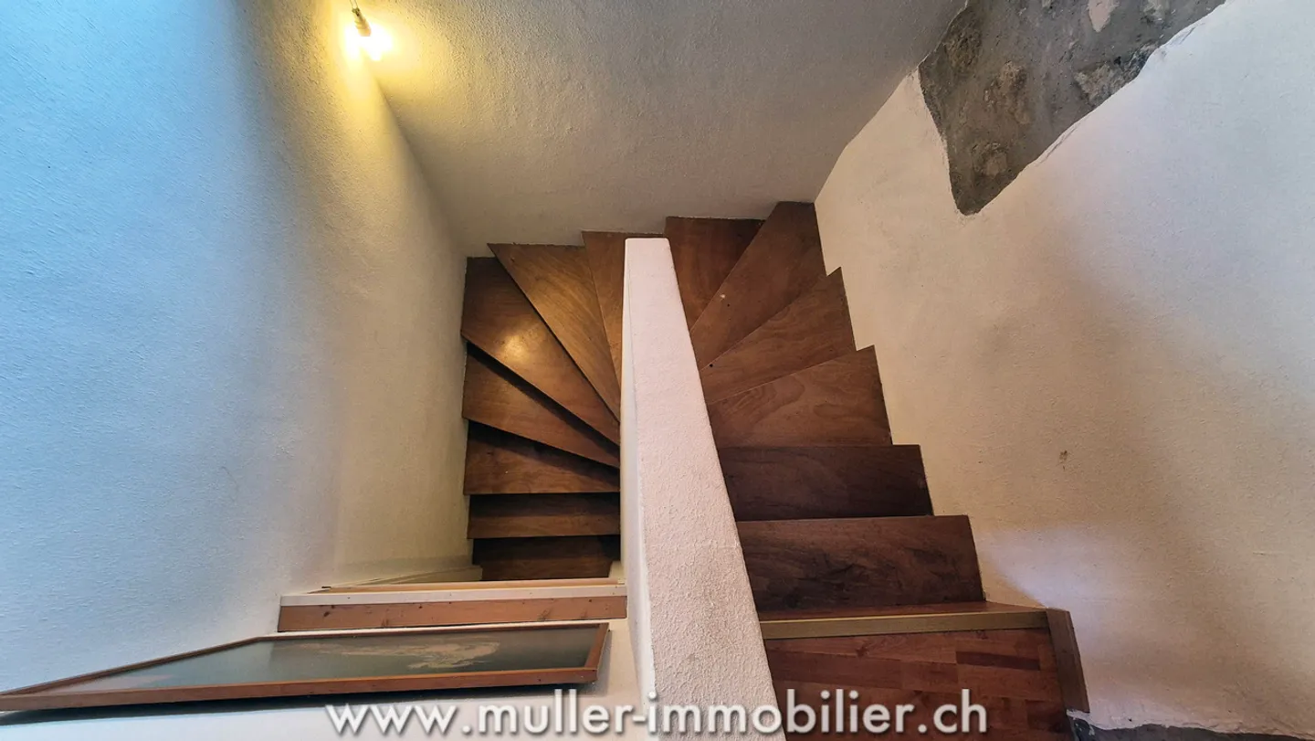 Historical House, superbly renovated, with 2 apartments in Moudon - Photo 10 of 15