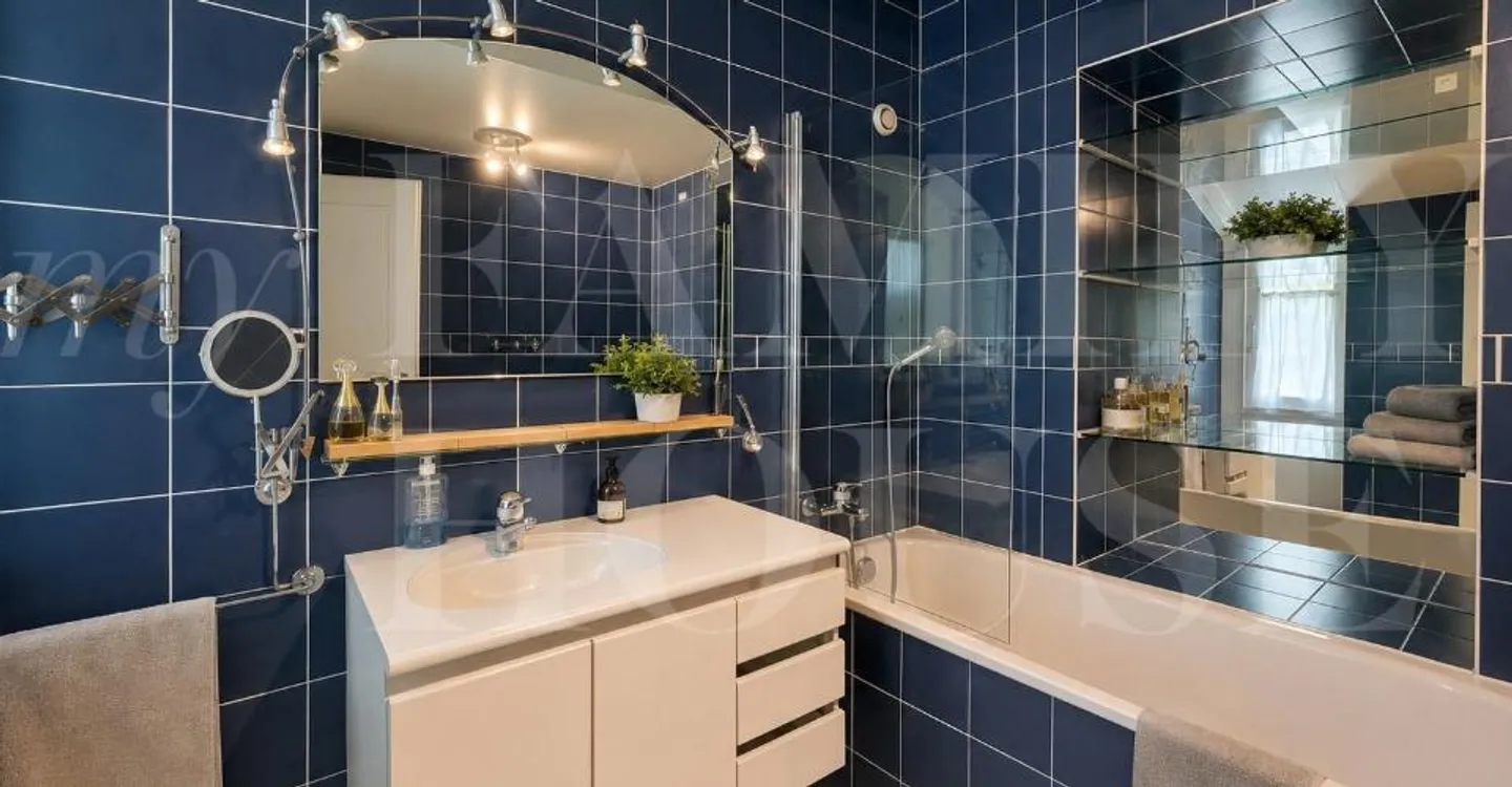 EXCLUSIVITY: Magnificent triplex of 325 m2 PPE located within an old building - Photo 6 of 11