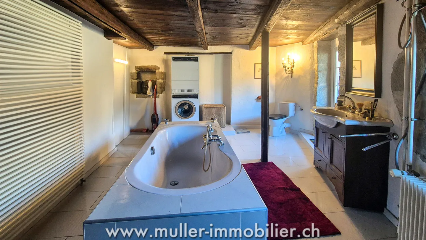Historical House, superbly renovated, with 2 apartments in Moudon - Photo 6 of 15