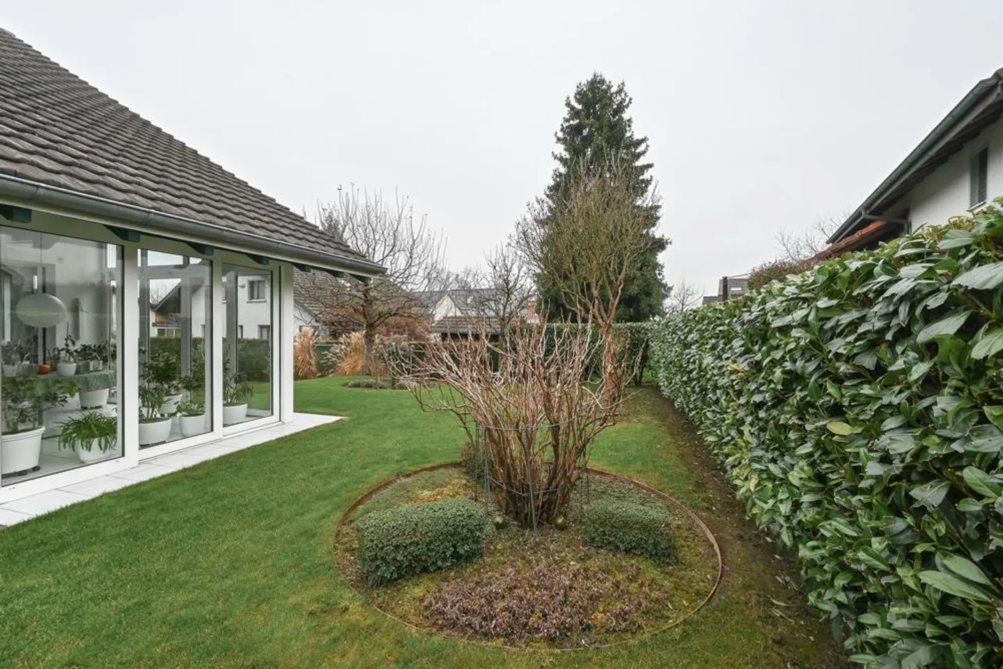 Residential happiness in a preferred location with garden idyll - Photo 6 of 7