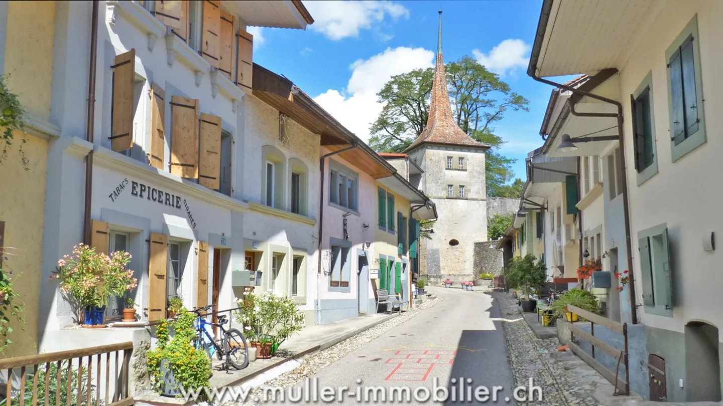 Historical House, superbly renovated, with 2 apartments in Moudon - Photo 12 of 15