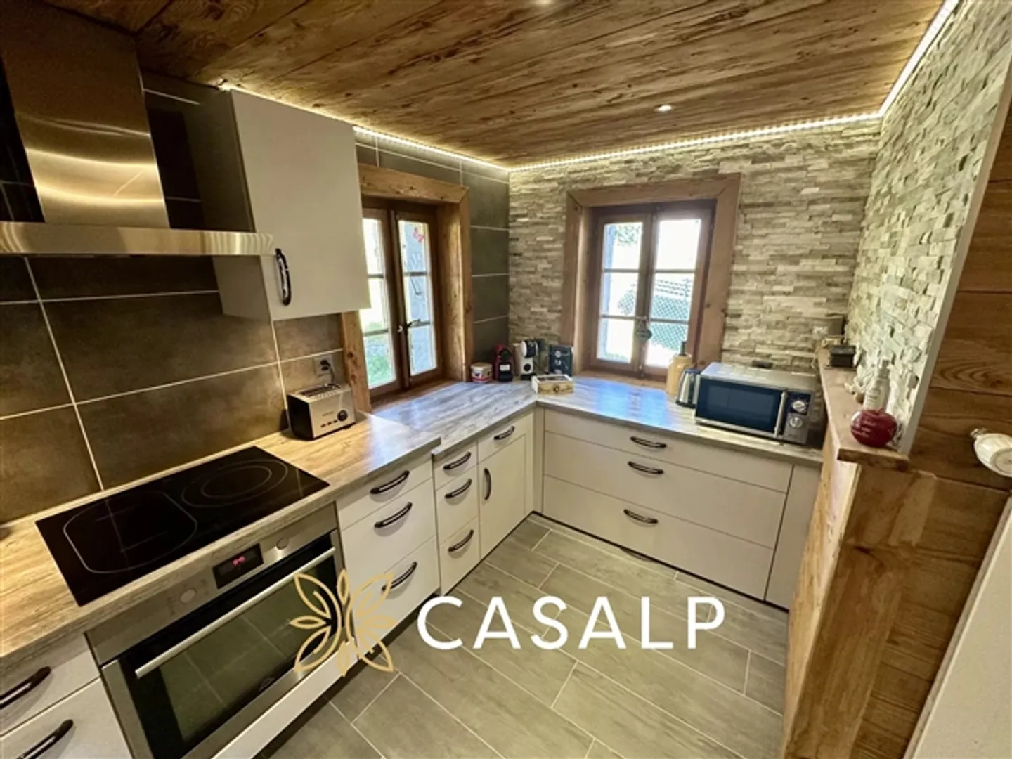 Charming renovated chalet in Nendaz - Photo 5 of 20