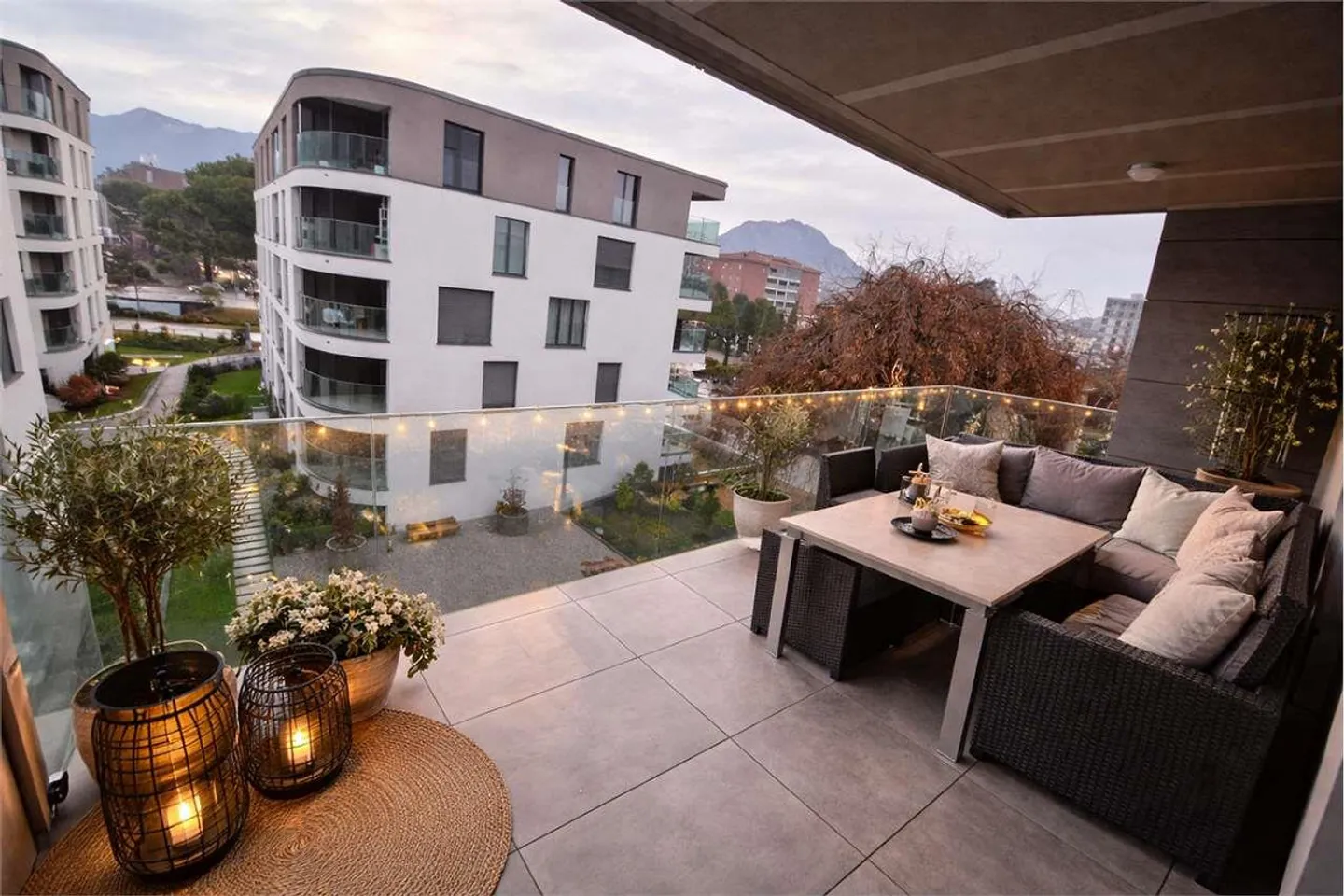 Massagno (TI) - Bright 4.5 rooms with 2 parking spaces in the garage - Photo 1 of 13