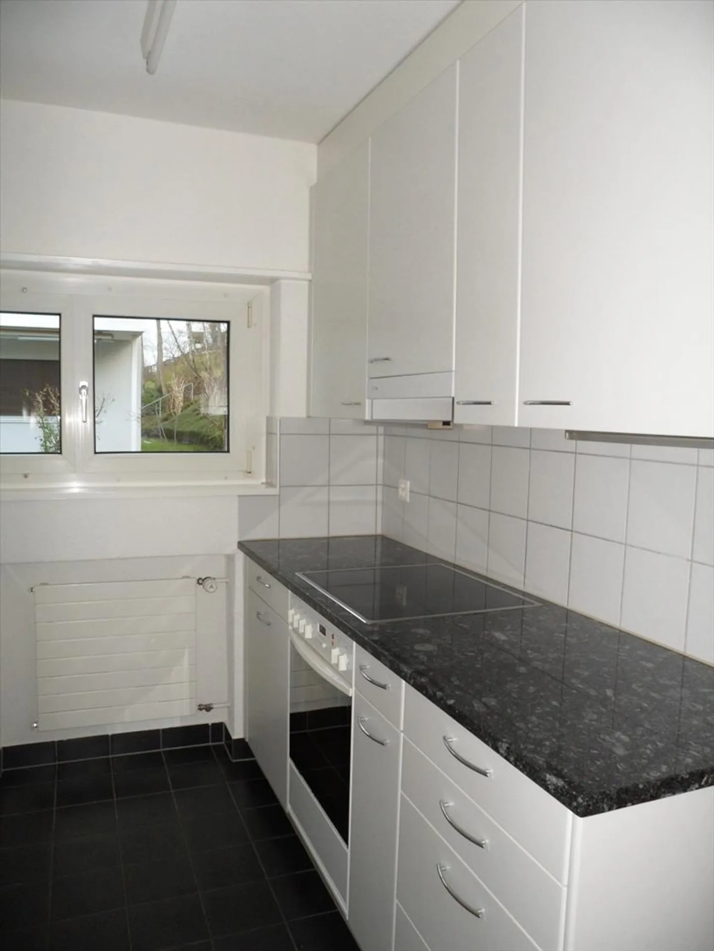 Appartement charmant au 1, Waldheimstrasse à Zug - Photo 3 sur 9