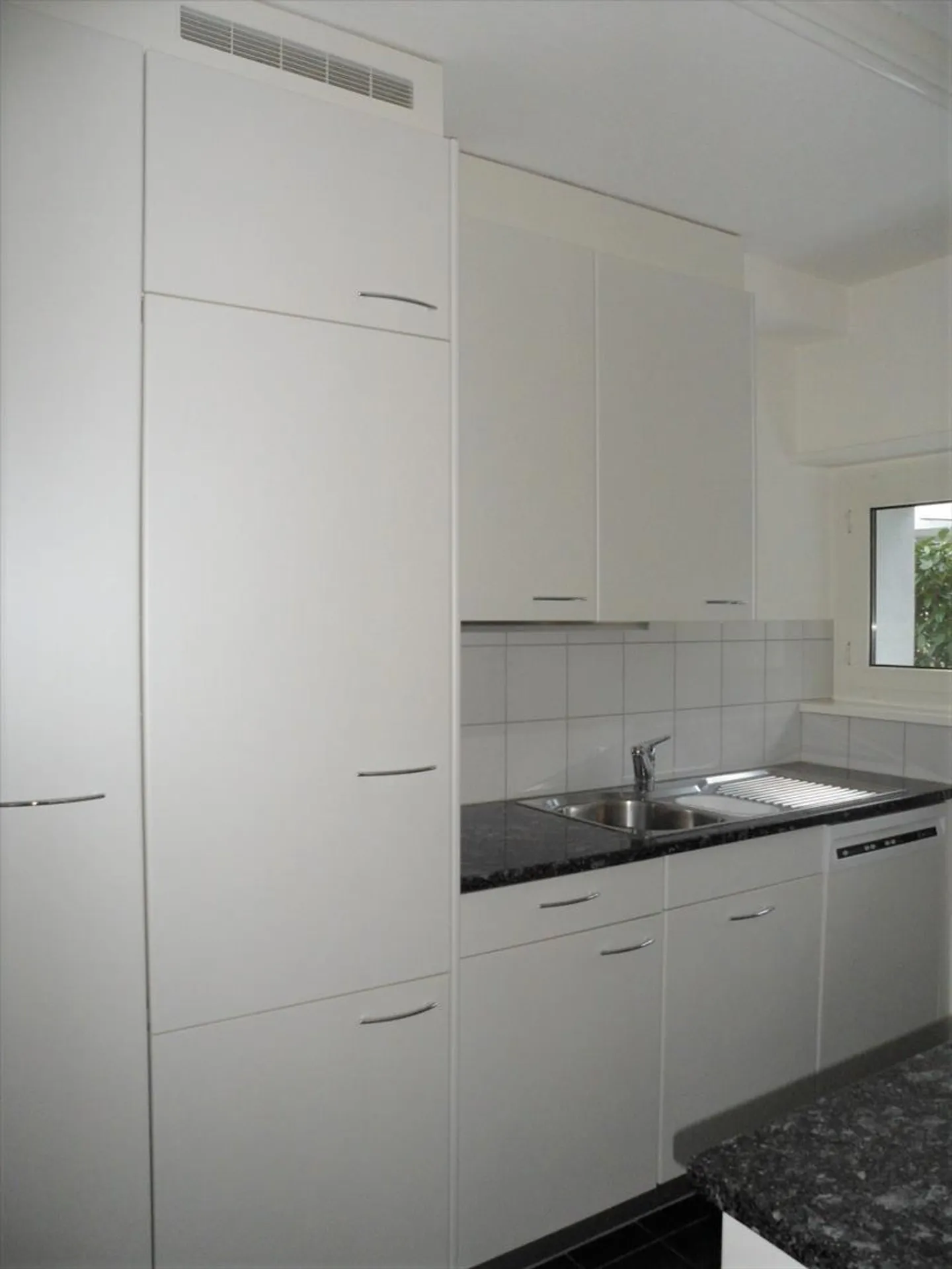 Appartement charmant au 1, Waldheimstrasse à Zug - Photo 4 sur 9