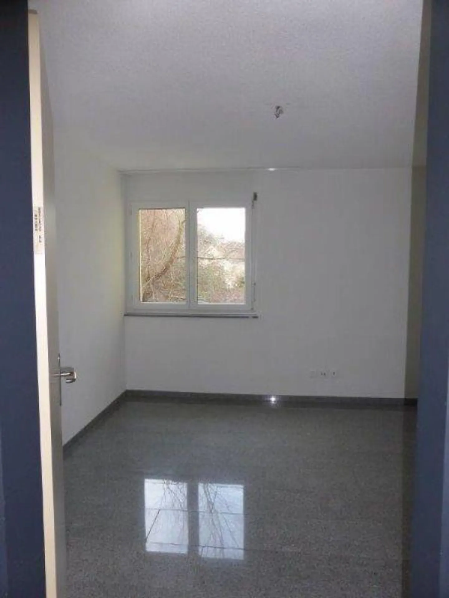 Beautiful 5.5 room apartment in a quiet location - Photo 10 of 11
