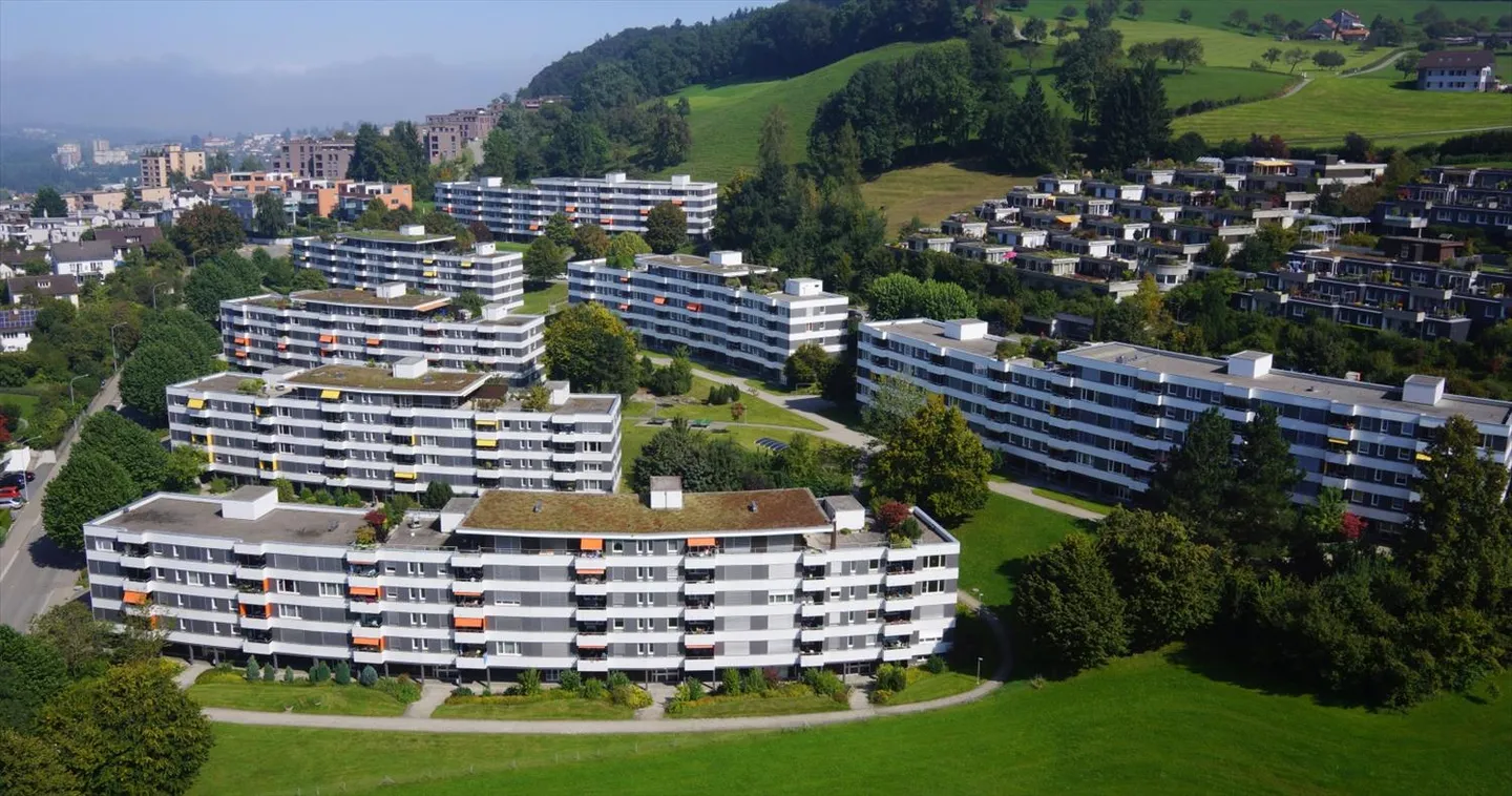 Ampio appartamento nel quartiere Schlössli - Foto 1 di 7