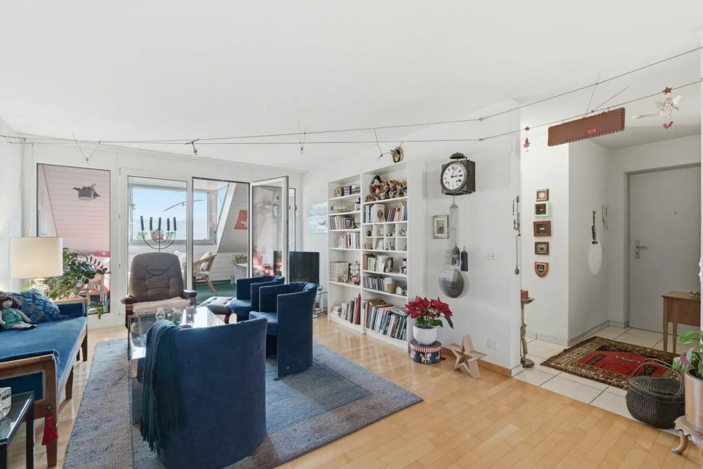 Maisonette en duplex ensoleillée de 3,5 Z' avec vue dégagée et 1 EHP - Photo 2 sur 13