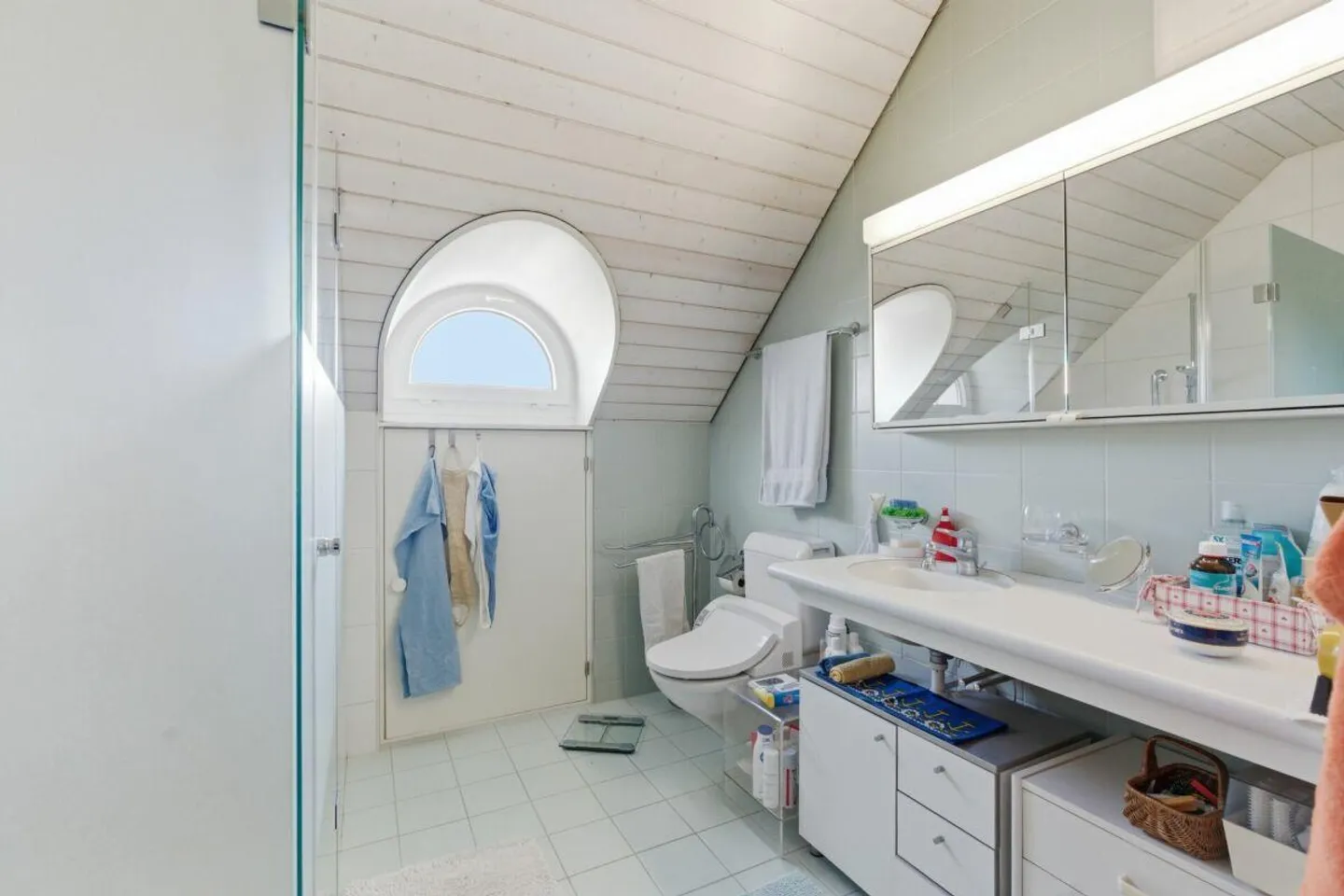 Maisonette en duplex ensoleillée de 3,5 Z' avec vue dégagée et 1 EHP - Photo 8 sur 13