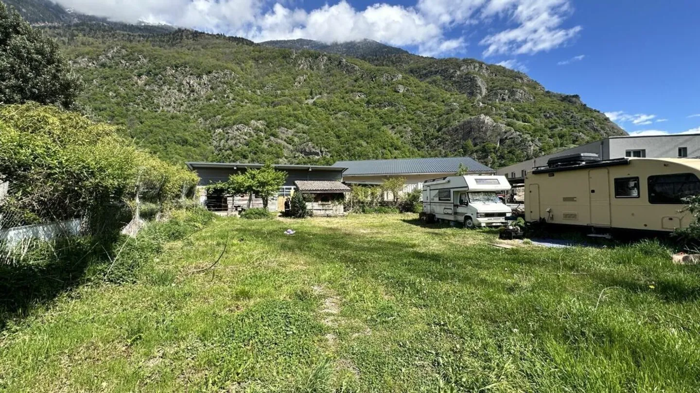 Villa con scuderia per cavalli a Dorénaz - Foto 3 di 22