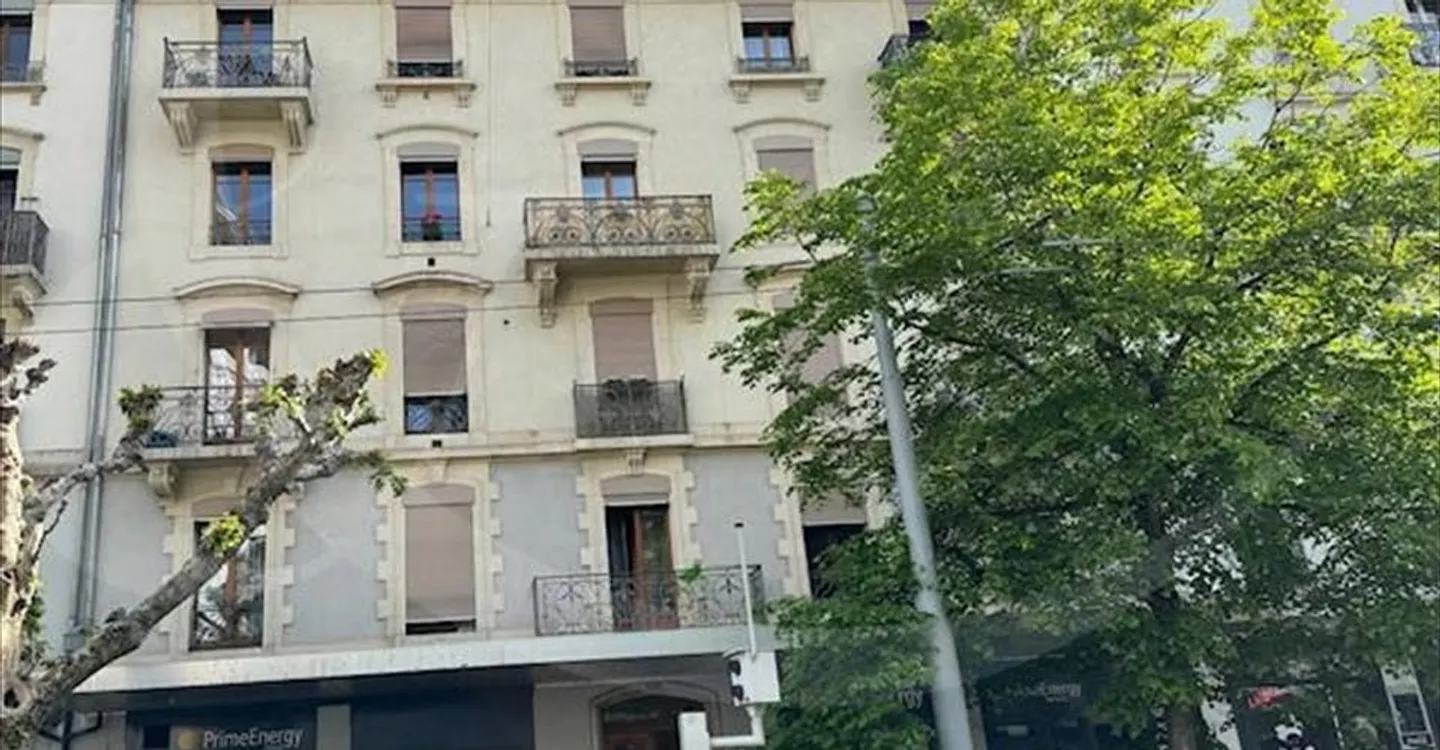 Mischgenutztes Gebäude mieten - Foto 3 von 11