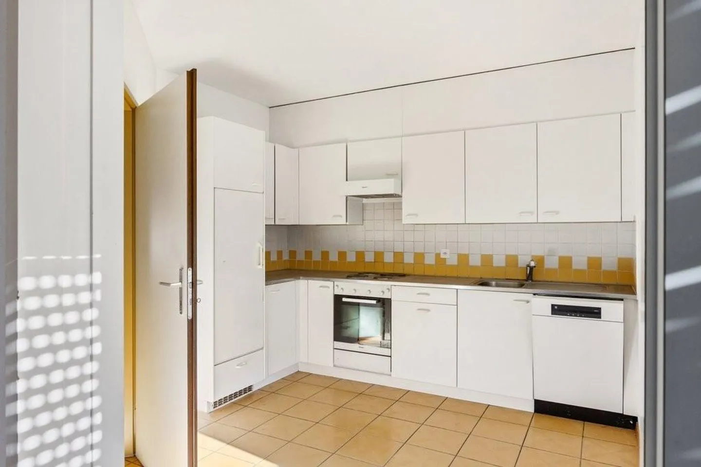 4.5 Room Apartment, 2 Steps from the City Center - Photo 3 of 7