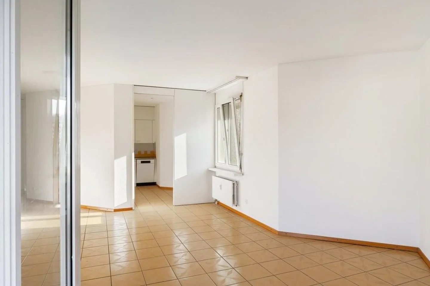 4.5 Room Apartment, 2 Steps from the City Center - Photo 4 of 7