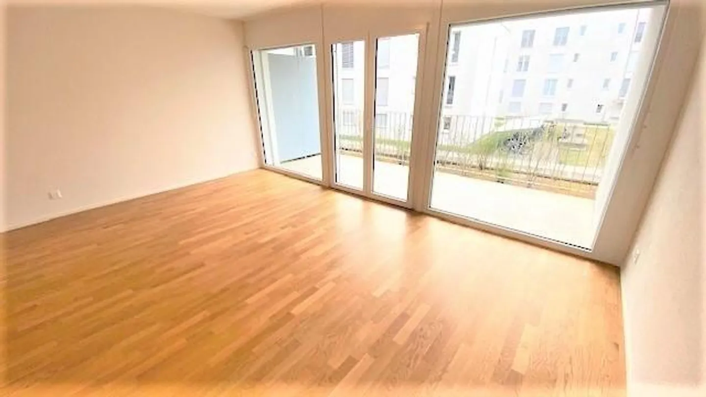 Appartamento soleggiato di 2,5 stanze in una moderna costruzione con torre di lavaggio - Foto 6 di 8