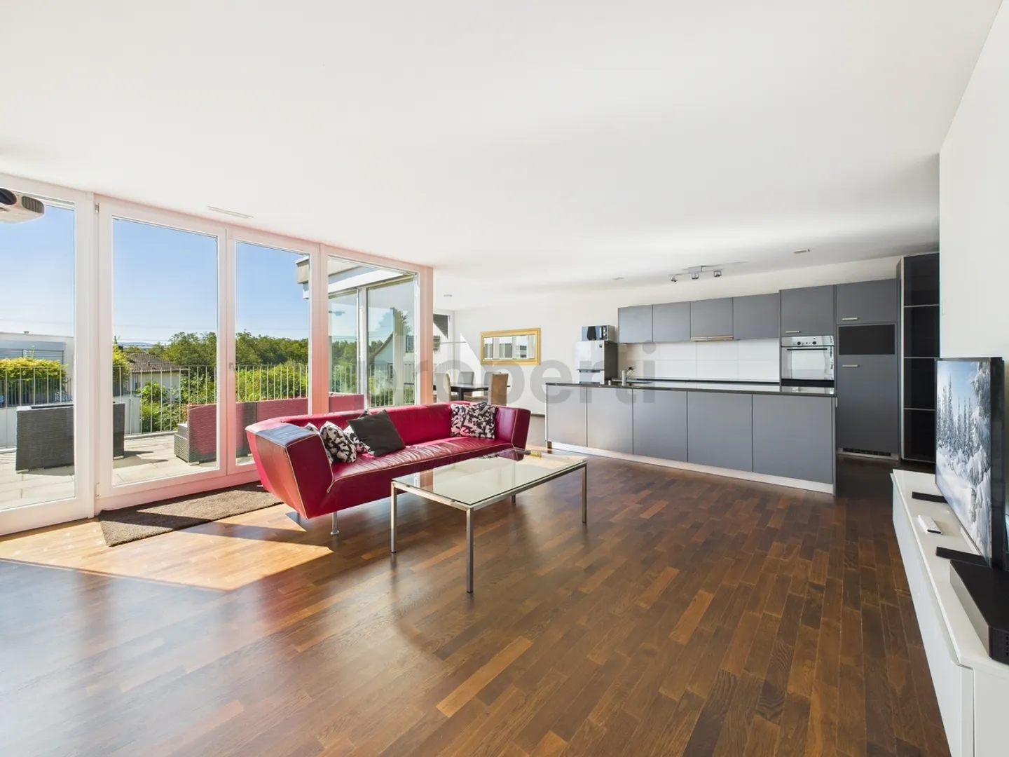 Exquisite Attic Apartment near Zurich-Seebach - Photo 1 of 13