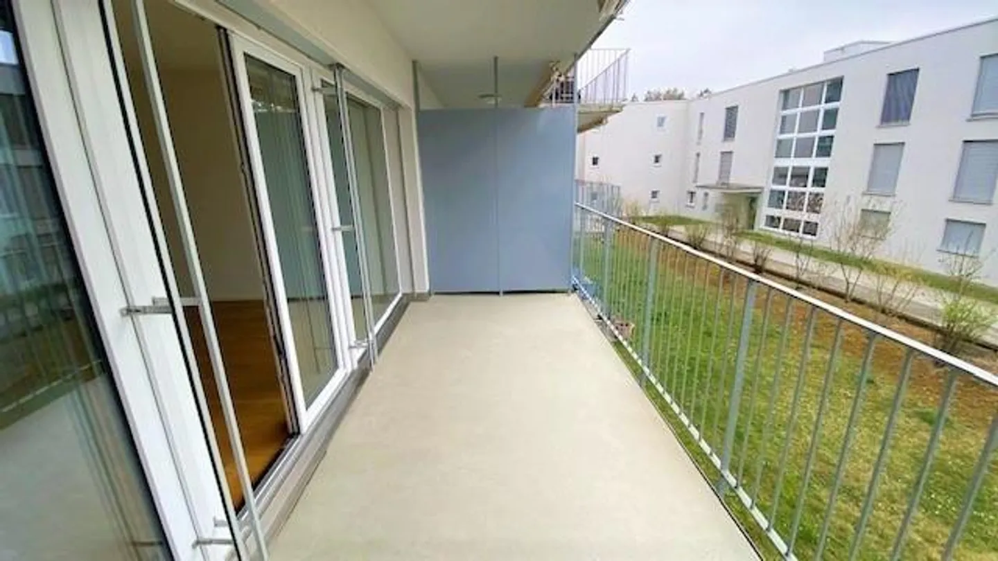 Appartamento soleggiato di 2,5 stanze in una moderna costruzione con torre di lavaggio - Foto 8 di 8