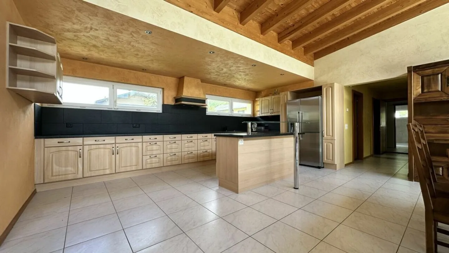 Villa con scuderia per cavalli a Dorénaz - Foto 8 di 22