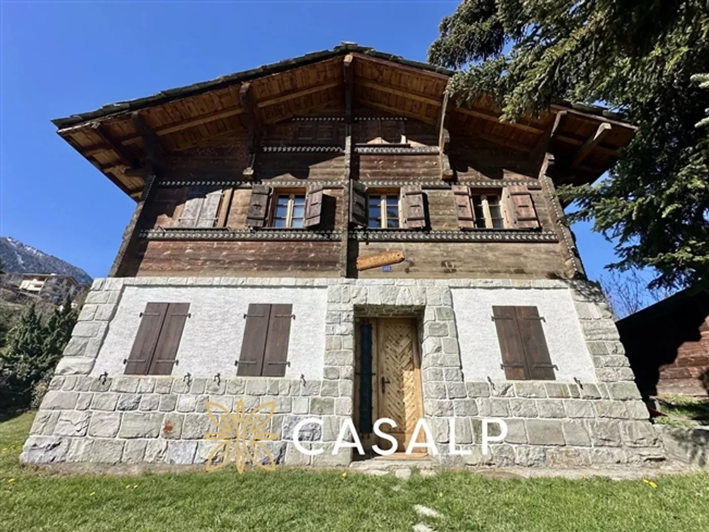 Charming renovated chalet in Nendaz - Photo 19 of 20