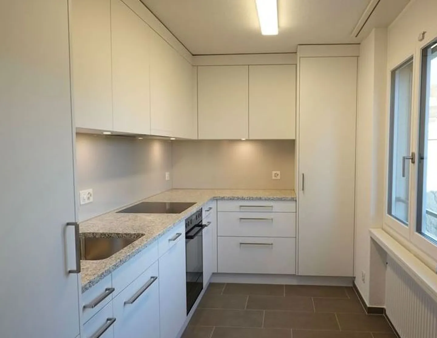 Appartement Confortable Près de la Gare - Photo 2 sur 3