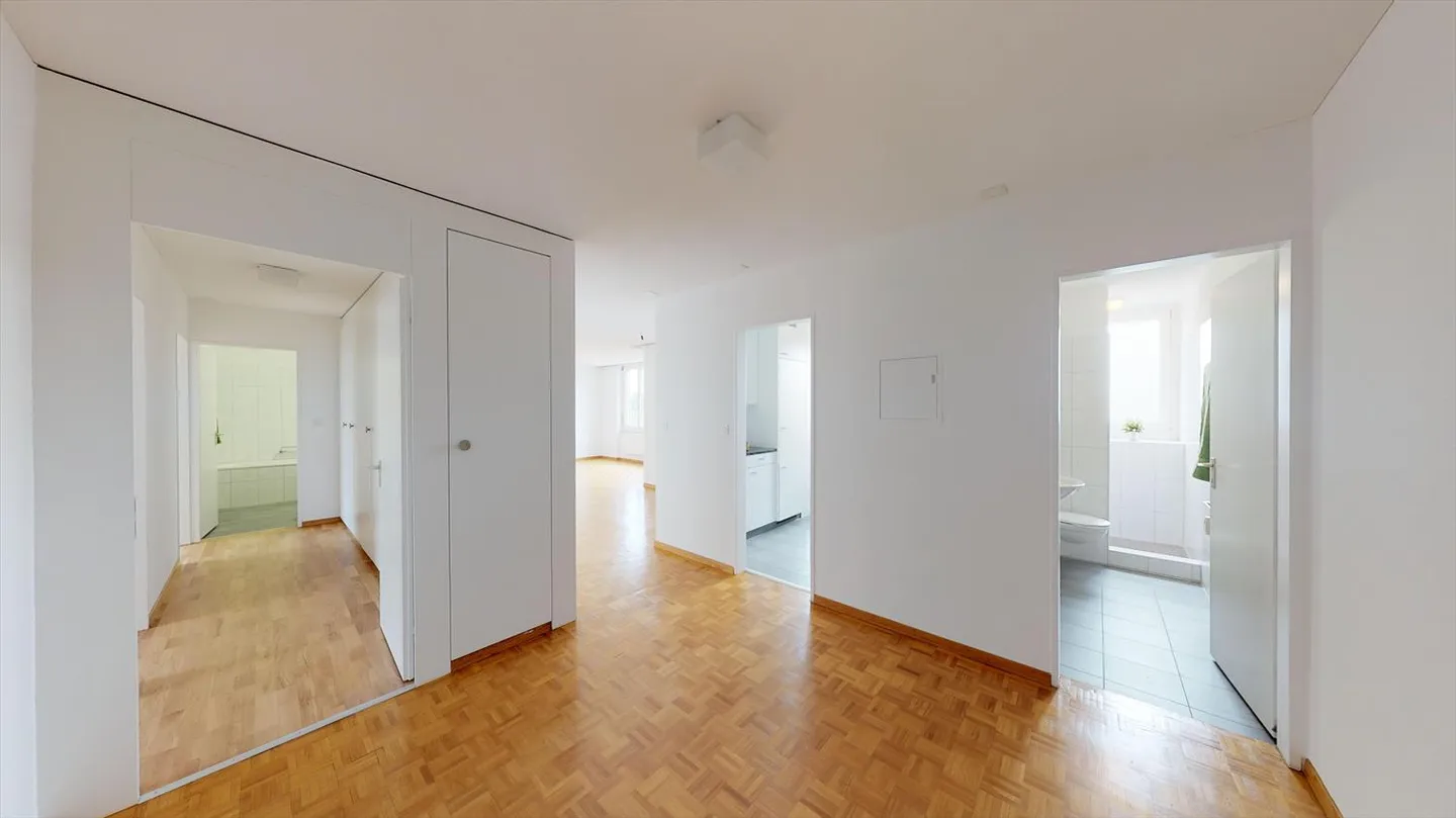 Ampio appartamento nel quartiere Schlössli - Foto 7 di 7