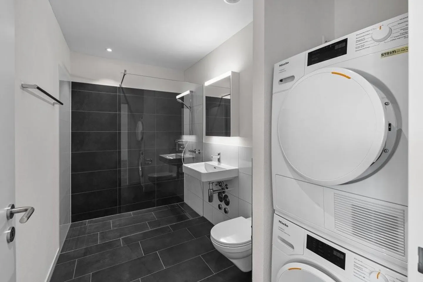 2.5-Room New Apartment in Wolfganghof South - Photo 4 of 5