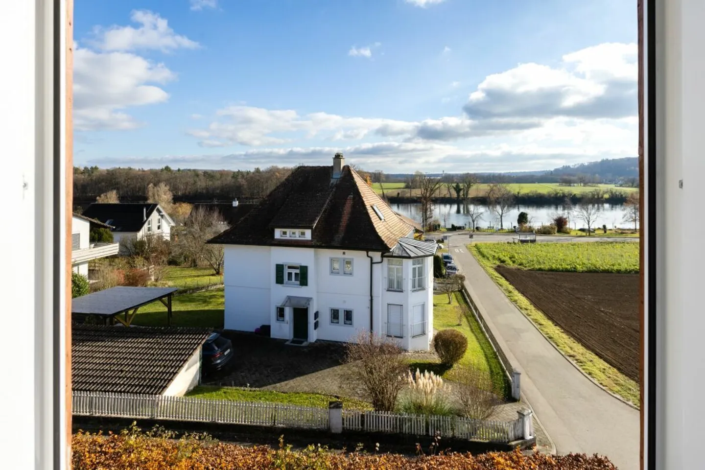 Viel Freiraum, Rheinsicht und Lebensqualität im einzigartig gelegenen Wohnhaus - Photo 2 of 43