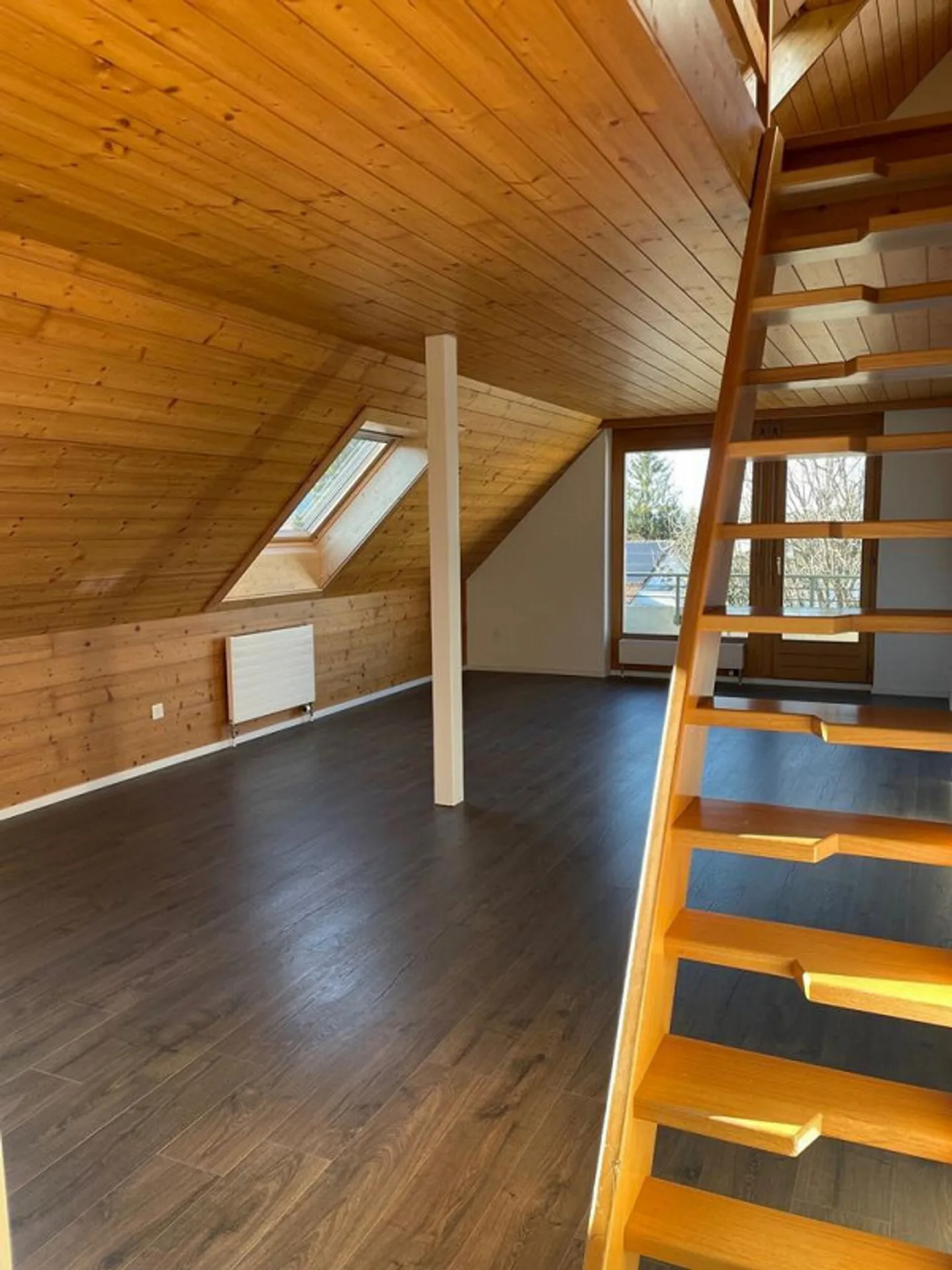 Charmante 3.5-Zimmerwohnung mit Galeriezimmer - Foto 2 von 11