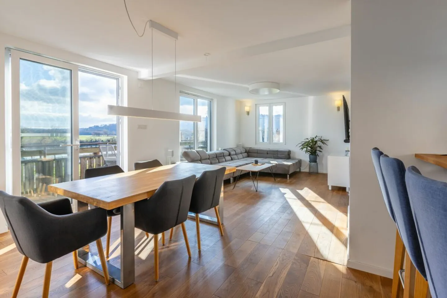 Viel Freiraum, Rheinsicht und Lebensqualität im einzigartig gelegenen Wohnhaus - Photo 12 of 43