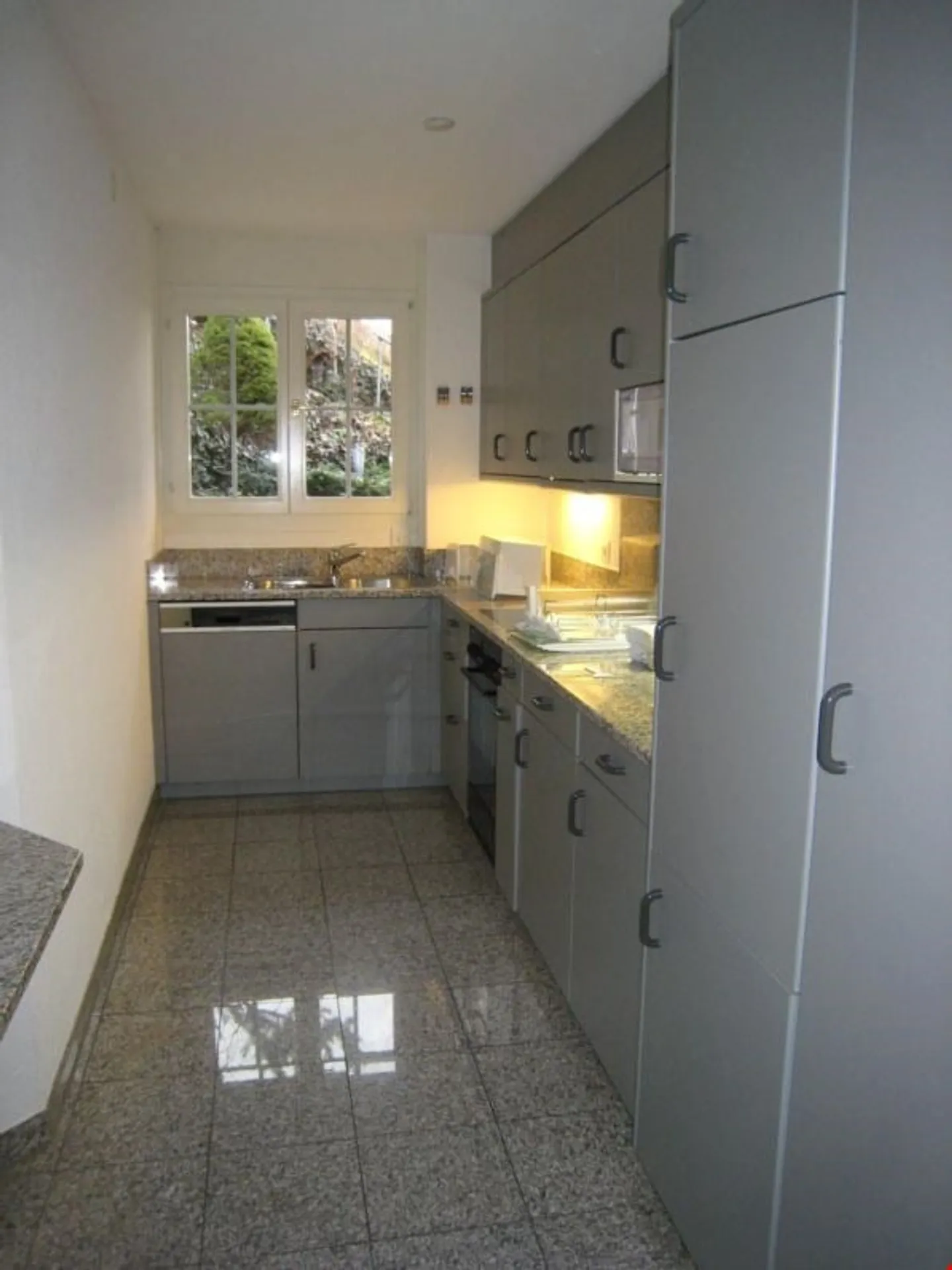 Incantevole casa unifamiliare di 2,5 stanze a Belp - Foto 1 di 16
