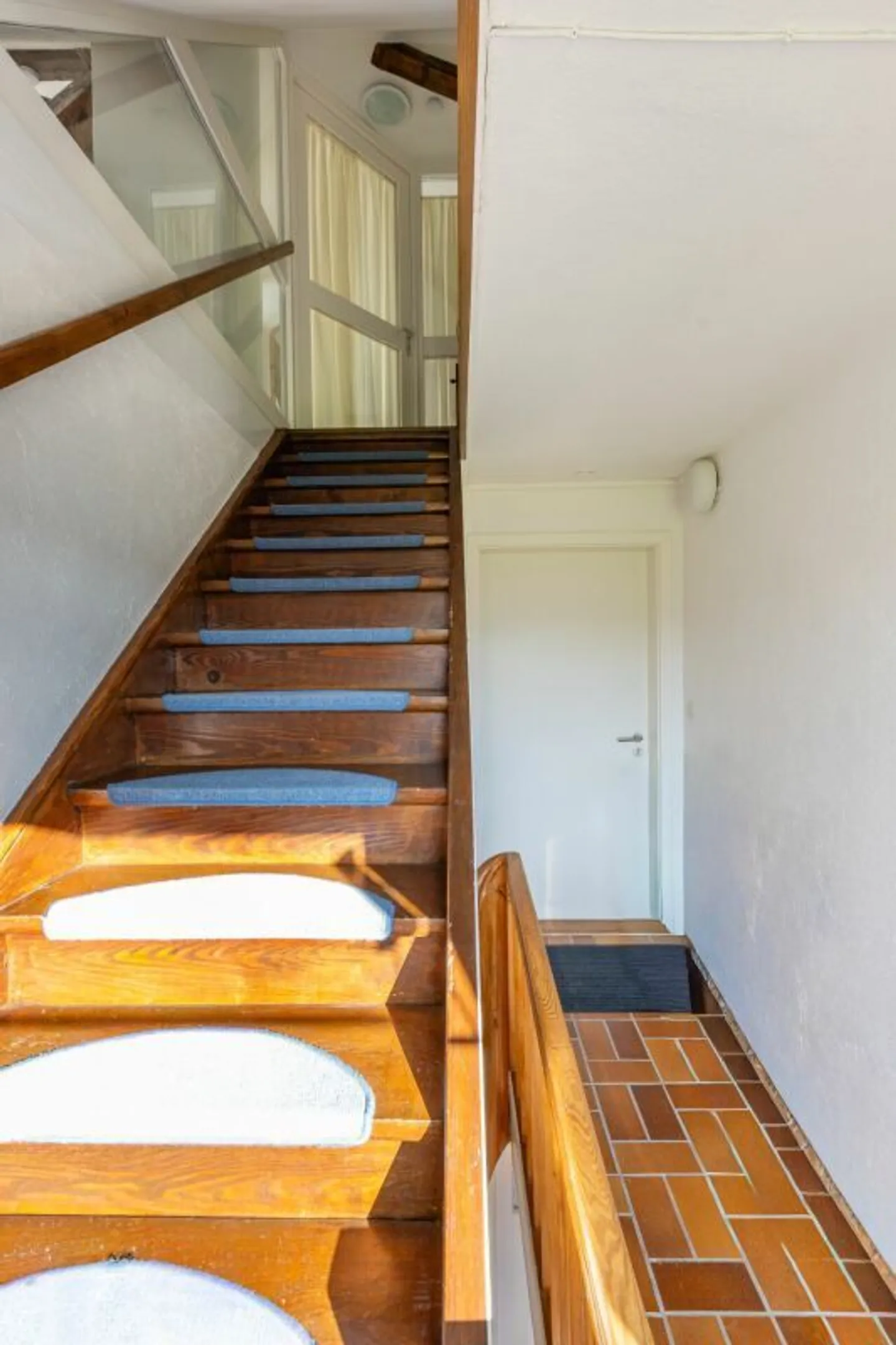 Viel Freiraum, Rheinsicht und Lebensqualität im einzigartig gelegenen Wohnhaus - Photo 25 of 43