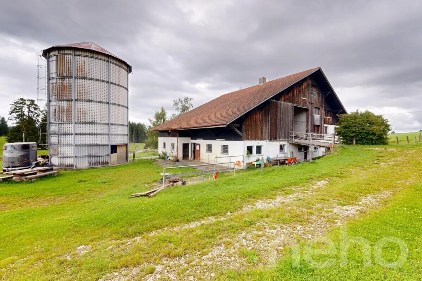 Appartement idyllique idéal pour les amoureux des chevaux - Photo 11 sur 12