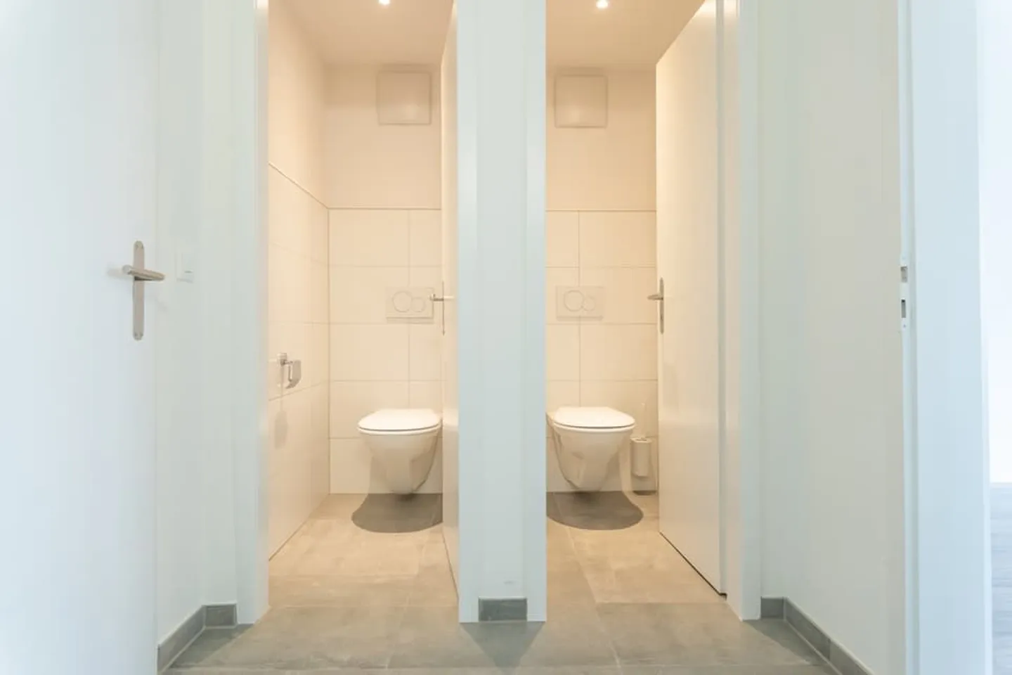 Espace commercial spacieux au 1er étage dans un emplacement central - Photo 13 sur 13