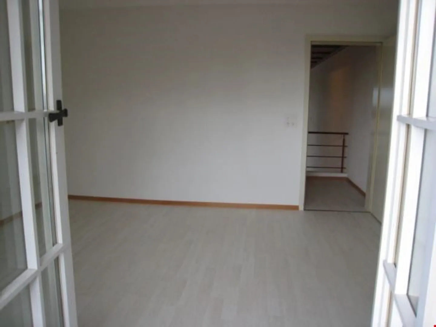 Incantevole casa unifamiliare di 2,5 stanze a Belp - Foto 13 di 16