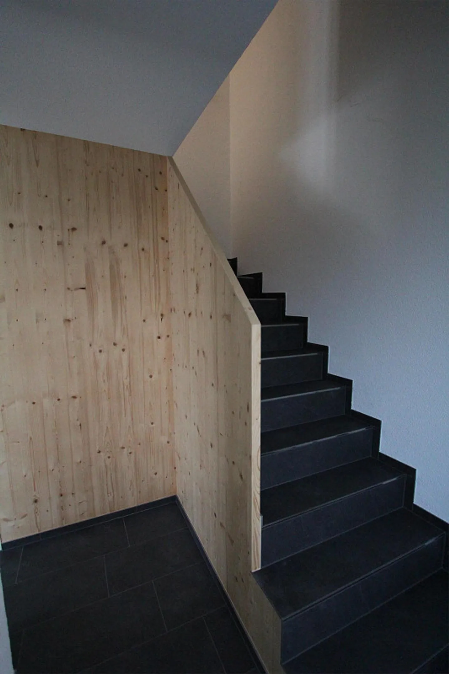 Property Standard | Modern Maisonette Apartment (Parking Included) - Photo 7 of 11