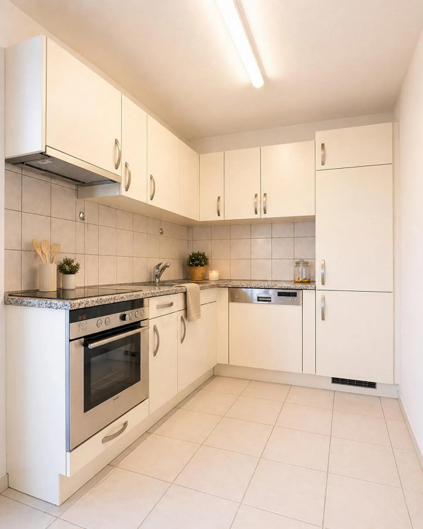 Belle appartement de 2,5 pièces avec balcon et vue sur le lac - Photo 6 sur 6