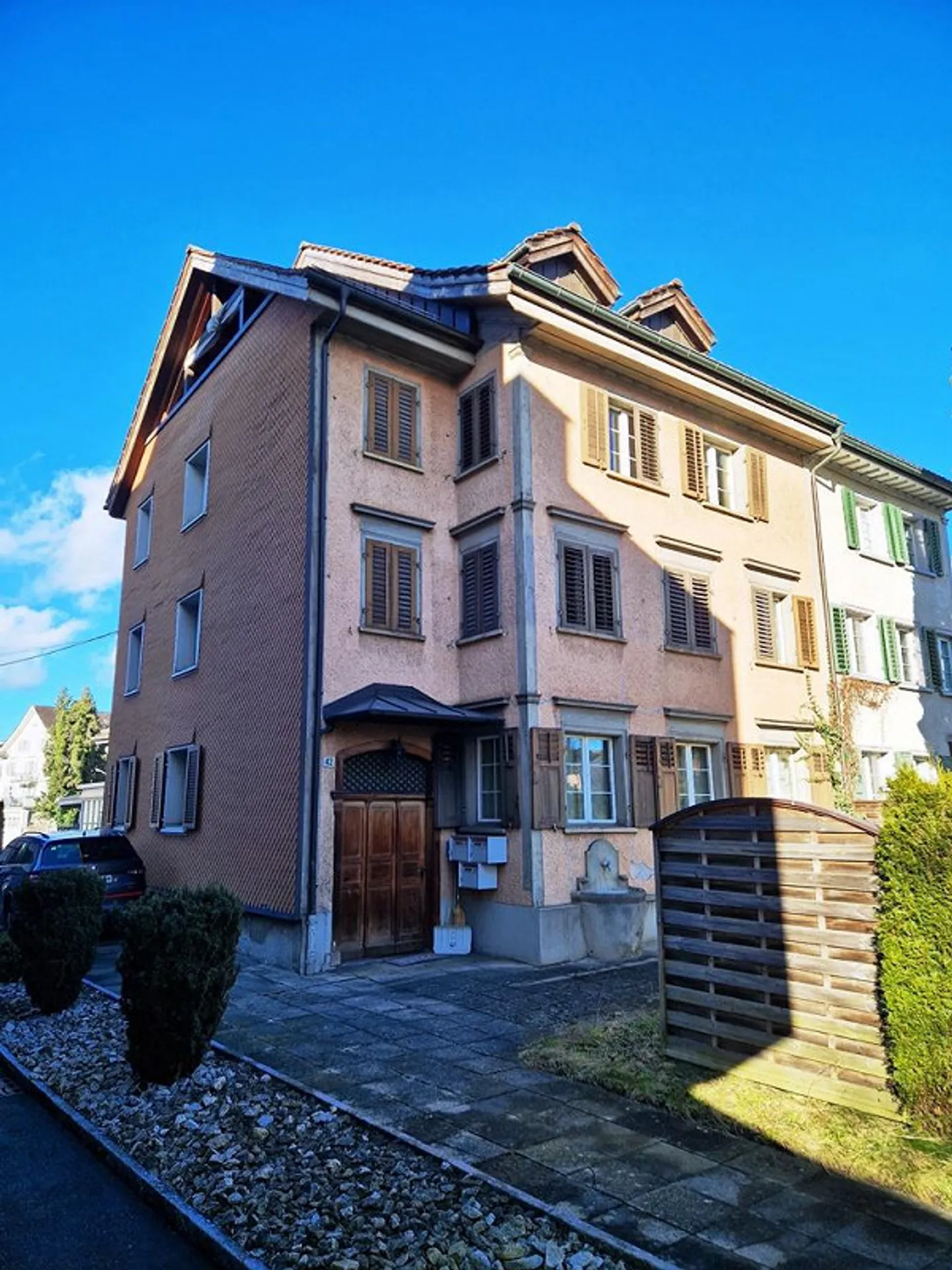 Appartamento maisonette attraente di 5,5 stanze nel centro di Wil - Foto 1 di 15