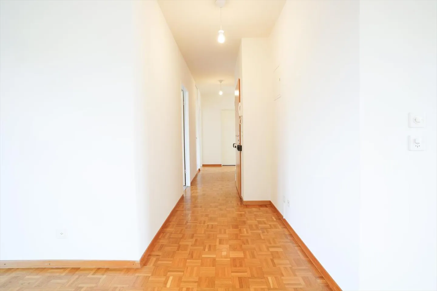 5-Zimmer-Penthouse im 8. Stock mit direktem Zugang durch den Aufzug - Foto 12 von 13