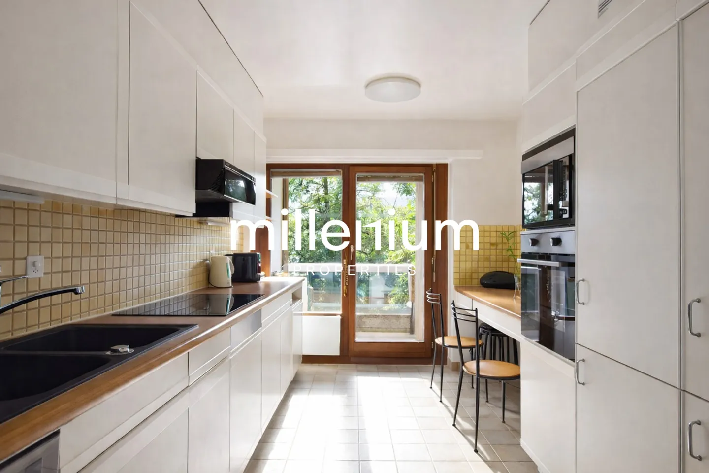 Elegant Apartment near UN - Photo 6 of 13