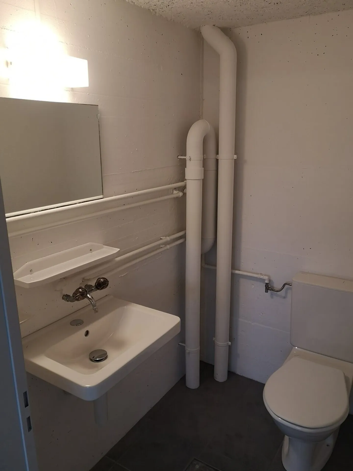 Chambre de stockage/de bricolage parfaite recherchée - Photo 4 sur 4