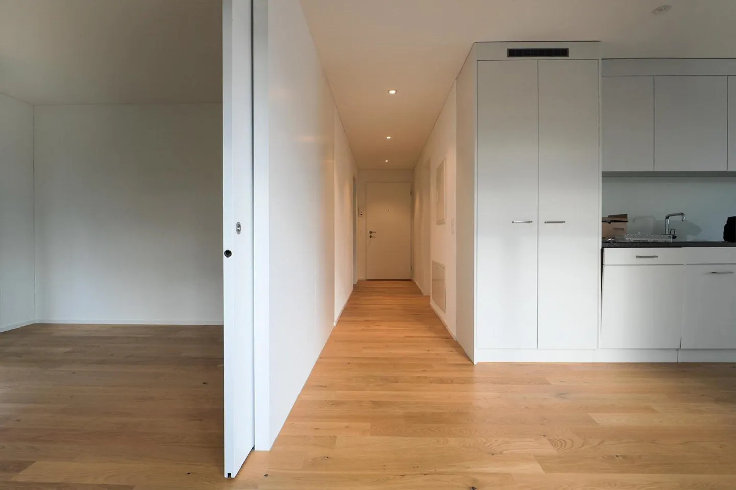 Appartamento moderno e luminoso di 4,5 stanze - Foto 1 di 8