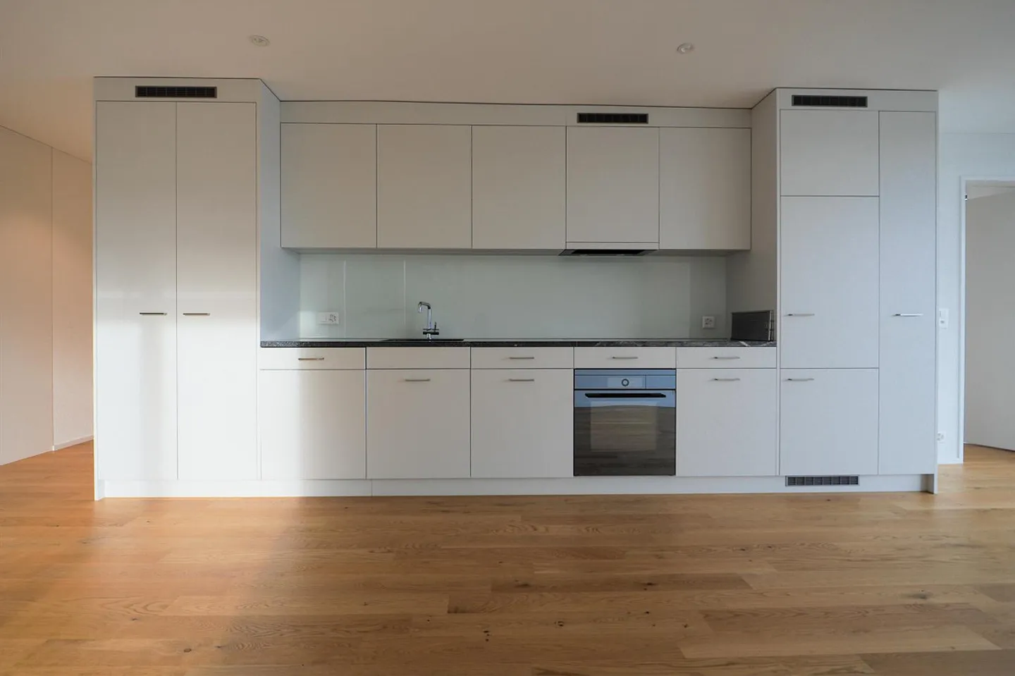 Appartamento moderno e luminoso di 4,5 stanze - Foto 2 di 8