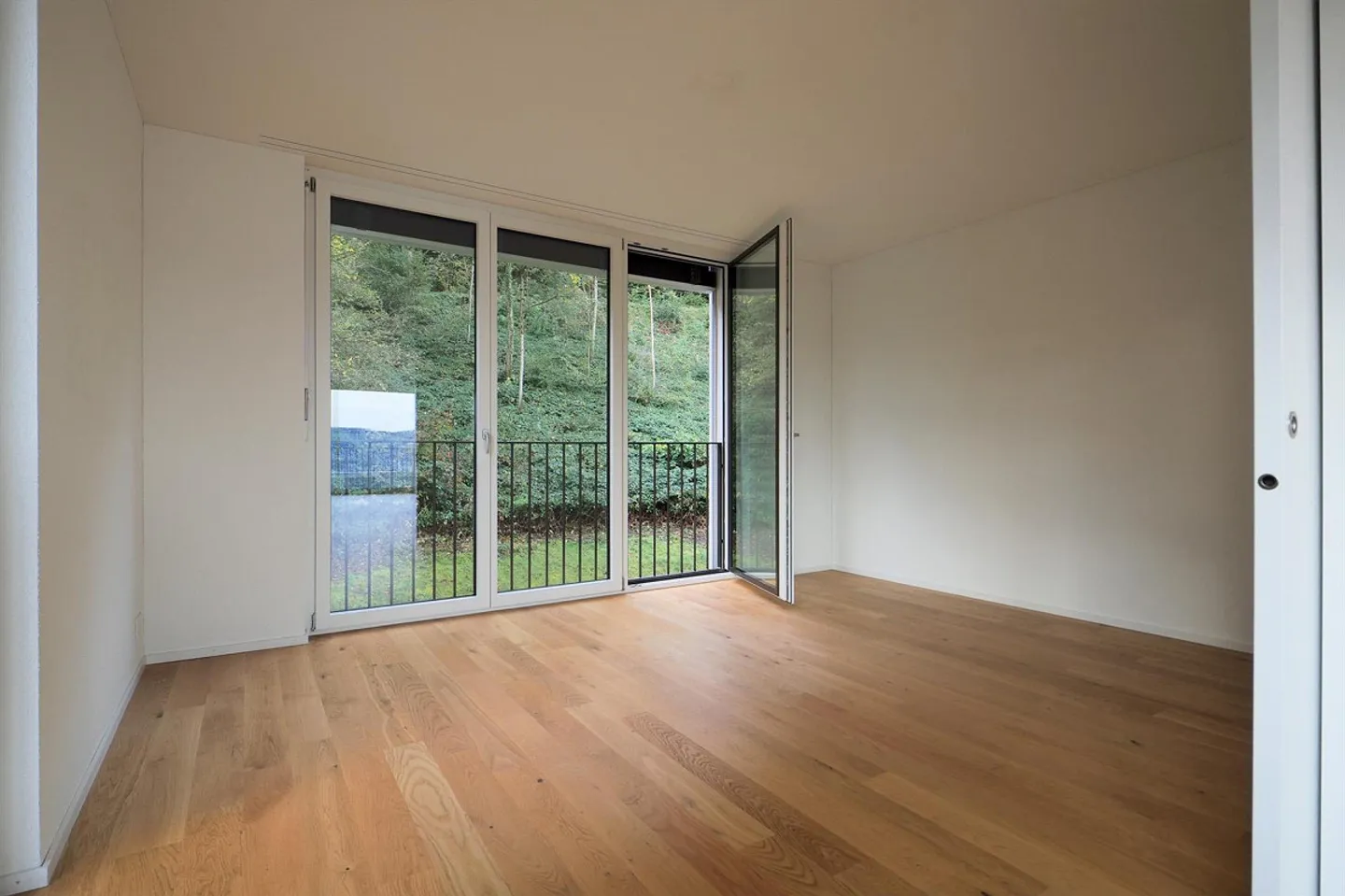 Appartamento moderno e luminoso di 4,5 stanze - Foto 6 di 8
