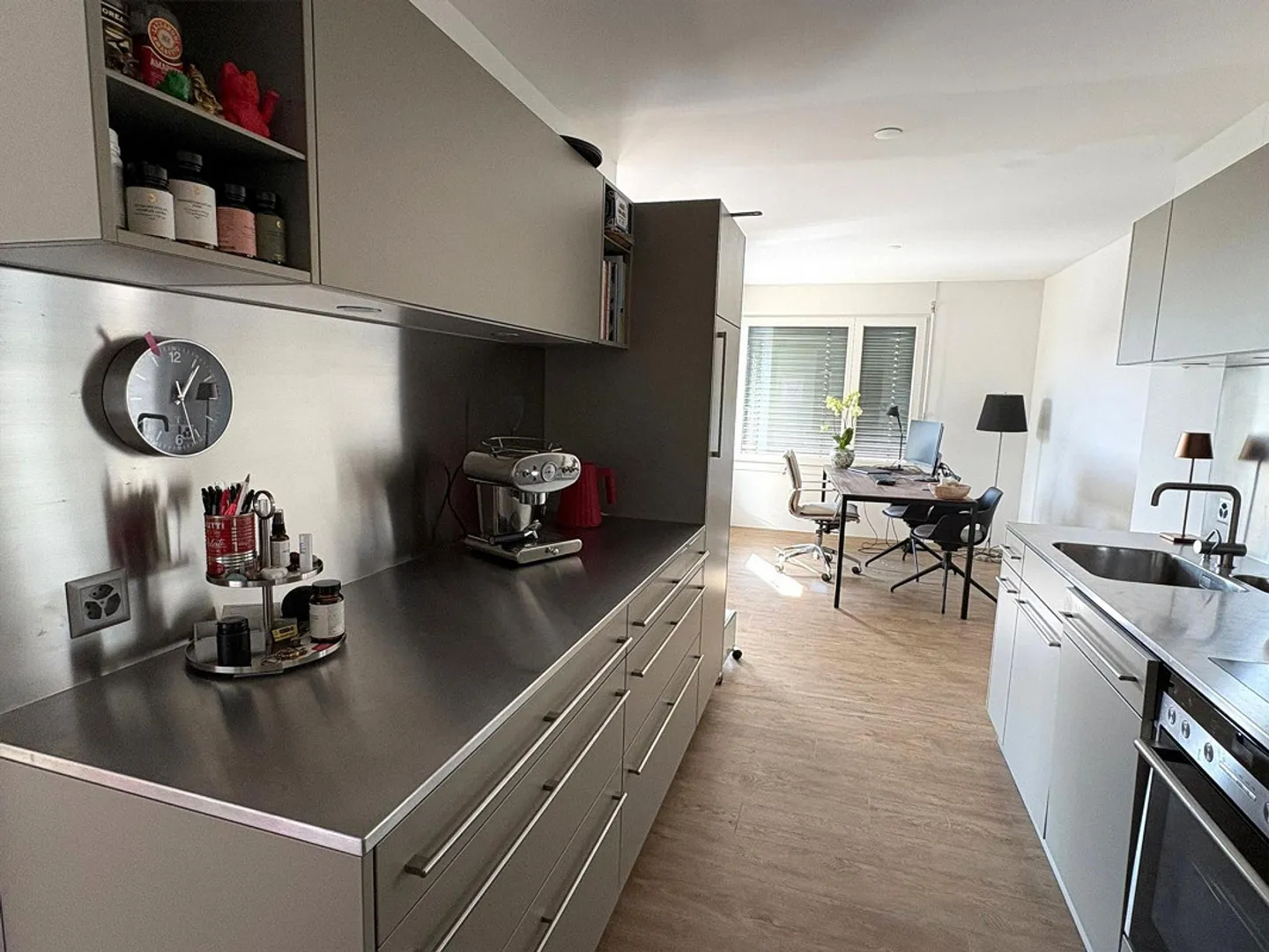 3½-Room Terrace Apartment with Stunning Lake View - Photo 4 of 14