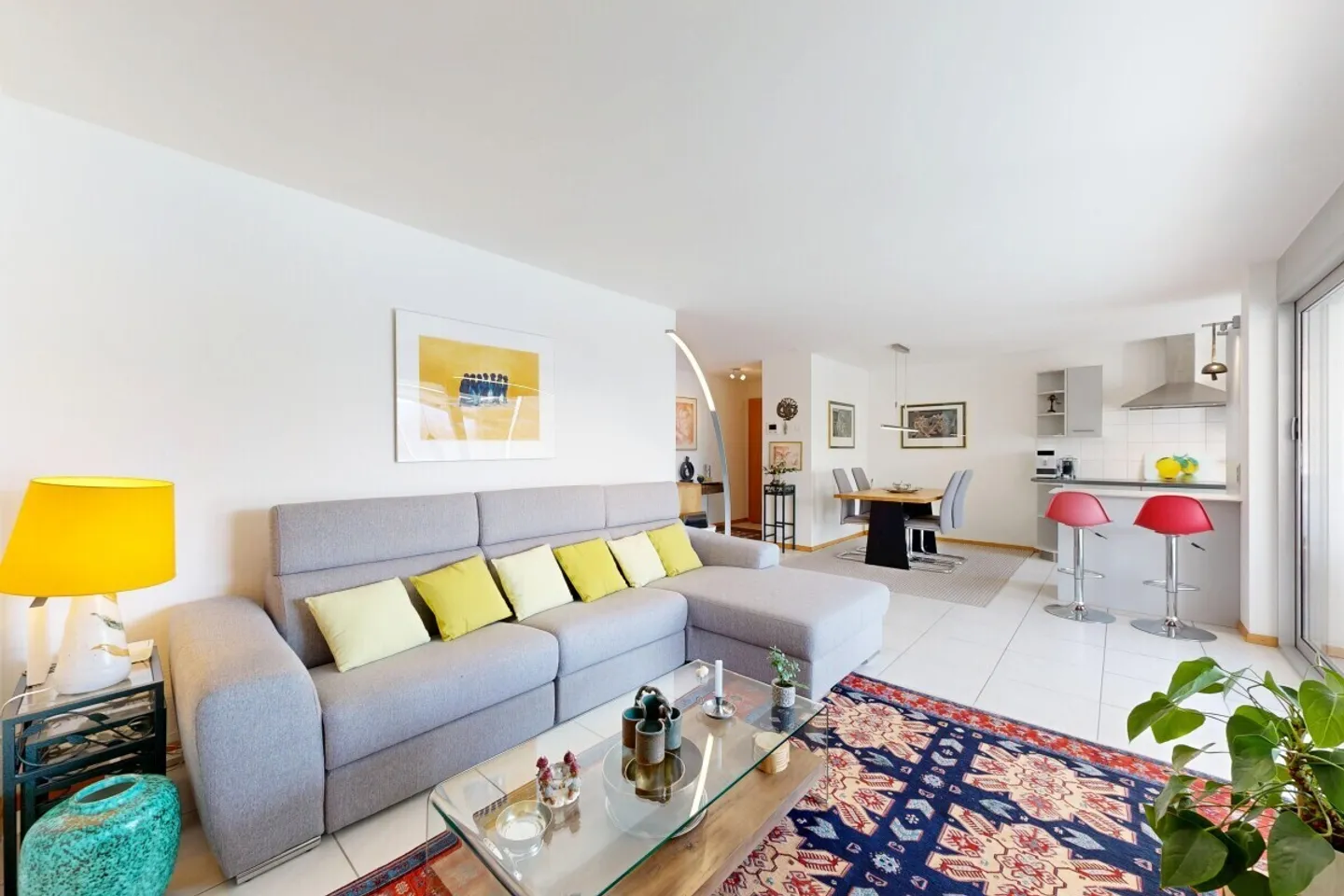 Superb 4.5-room apartment with terrace - Photo 3 of 12