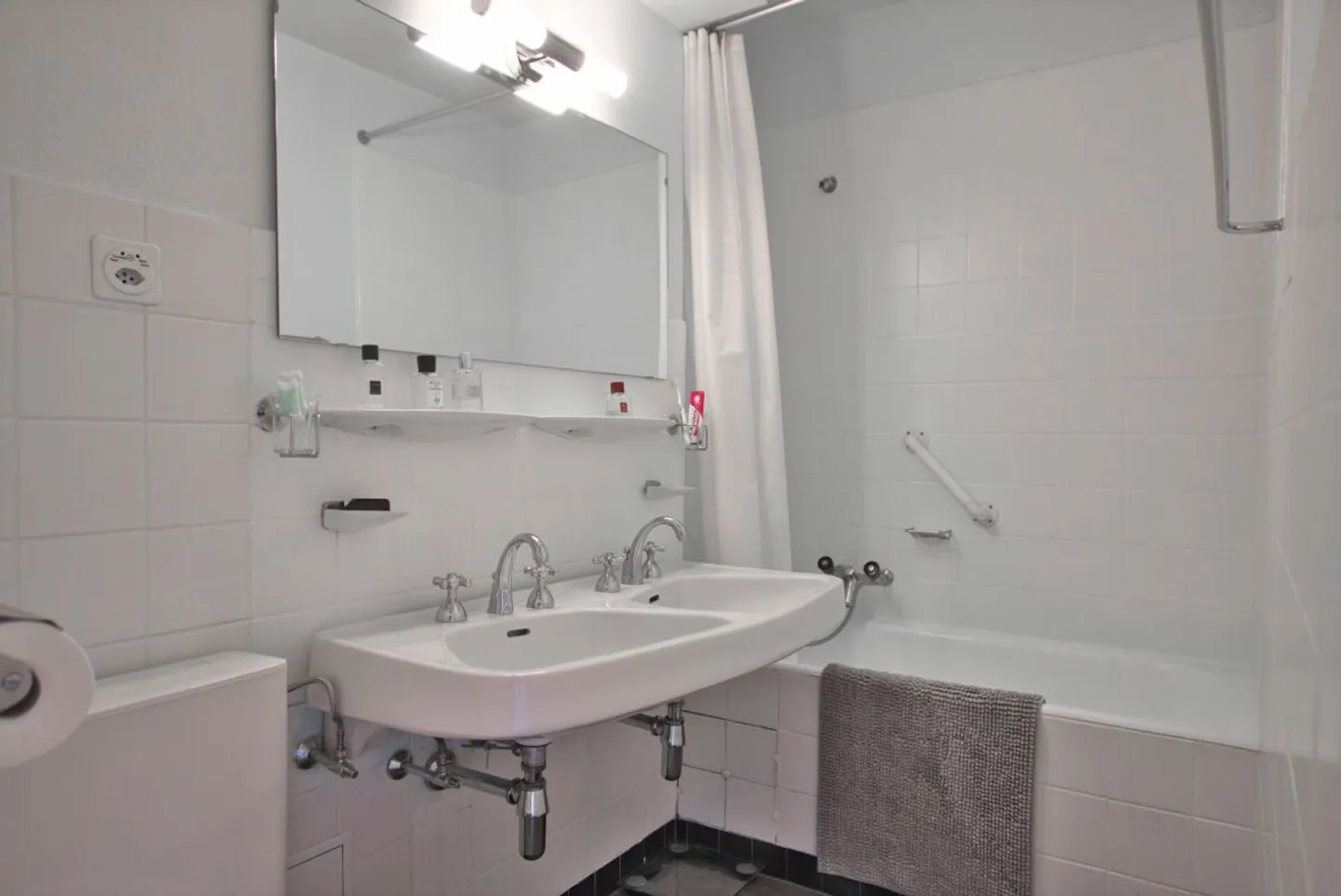 Appartamento in vendita - Foto 6 di 8